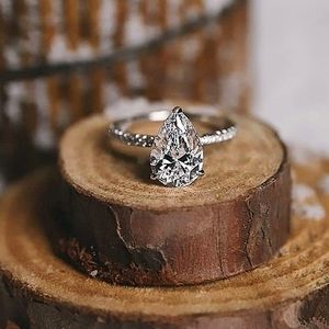 Impeccable 925 Sterling Silver Pear Shaped Austrian Crystal Engagement Ring
